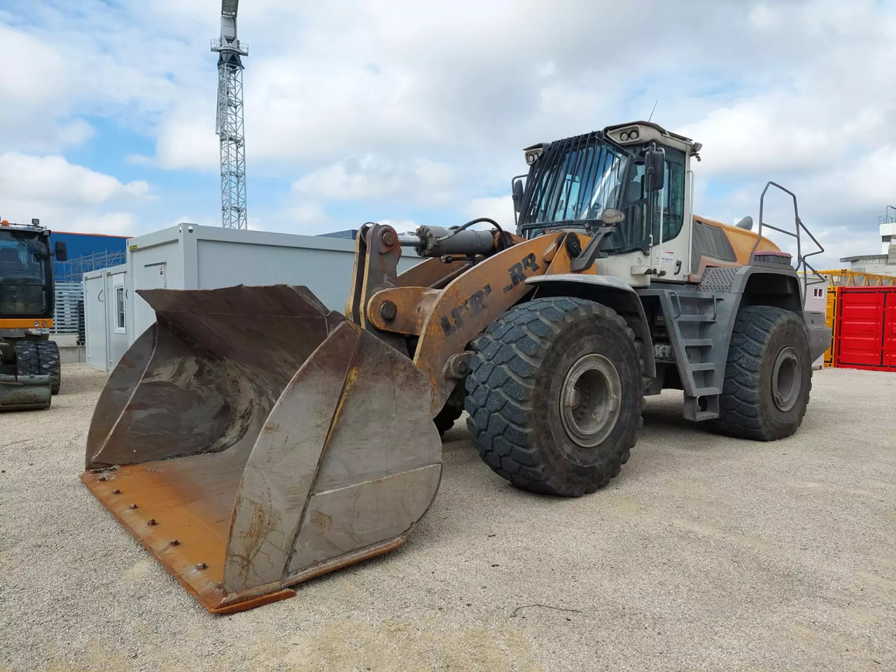 2016 Liebherr L 586XPower - Chargeuse sur pneus: photos 1 2016 Liebherr L 586XPower - Chargeuse sur pneus: photos 1