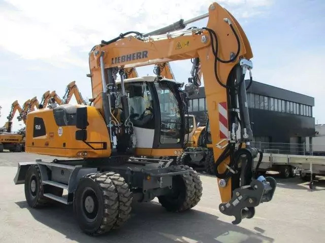 2023 Liebherr A 916 Litronic G6.0-D - Pelle sur pneus: photos 2 2023 Liebherr A 916 Litronic G6.0-D - Pelle sur pneus: photos 2