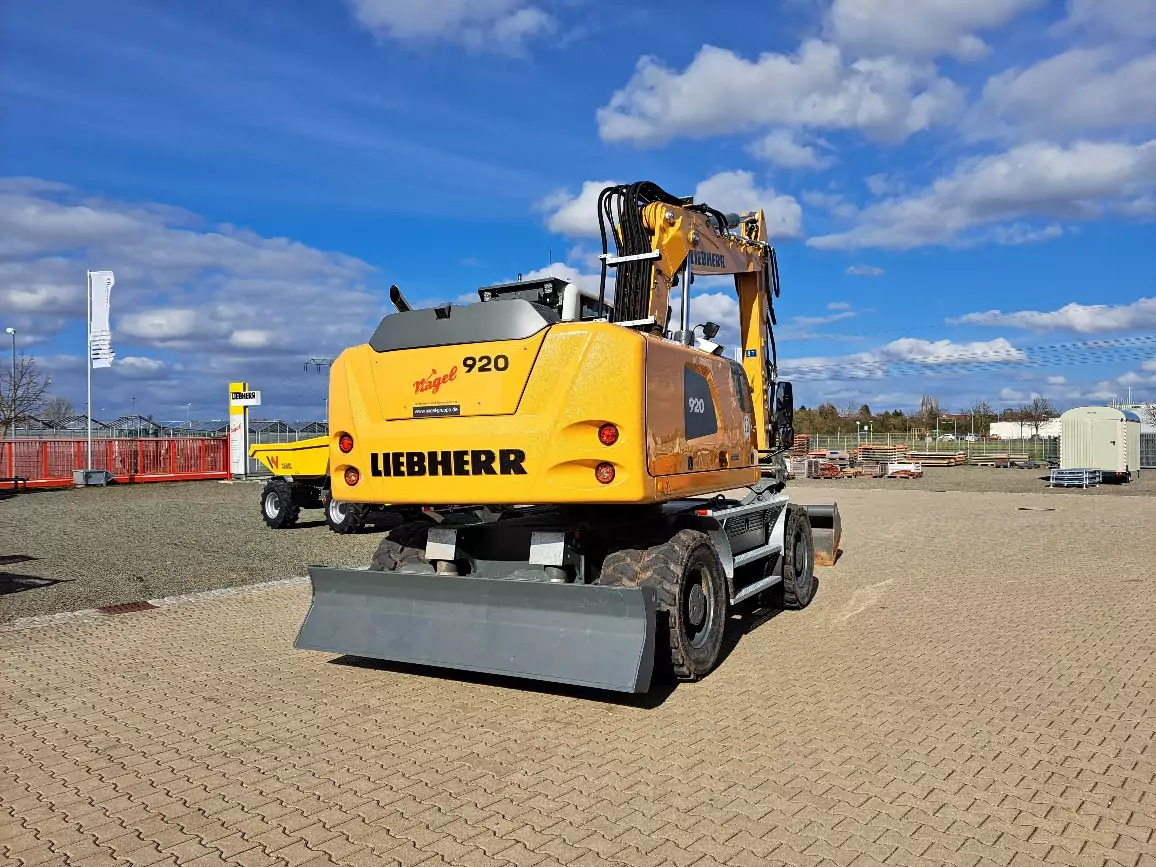 2023 Liebherr A 920 Litronic G6.0-D - Pelle sur pneus: photos 4 2023 Liebherr A 920 Litronic G6.0-D - Pelle sur pneus: photos 4