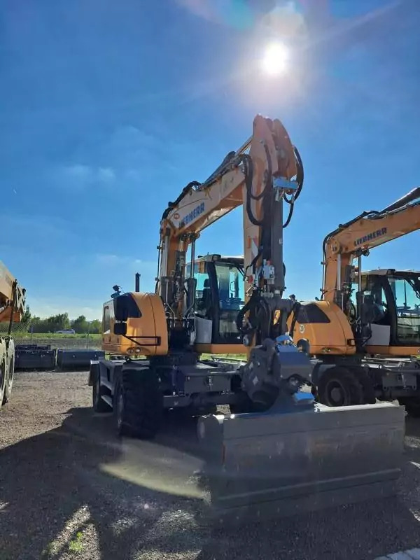 2025 Liebherr A 918 Compact G6.0-D Litronic - Pelle sur pneus: photos 2 2025 Liebherr A 918 Compact G6.0-D Litronic - Pelle sur pneus: photos 2