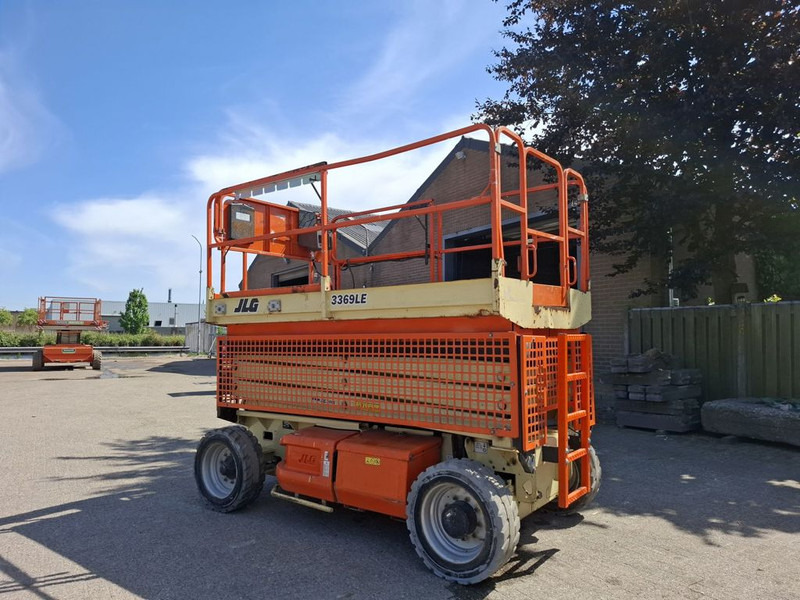 JLG 3369LE - Nacelle ciseaux: photos 4 JLG 3369LE - Nacelle ciseaux: photos 4