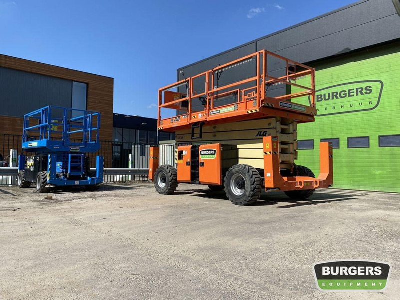 JLG 530LRT - Nacelle ciseaux: photos 2 JLG 530LRT - Nacelle ciseaux: photos 2