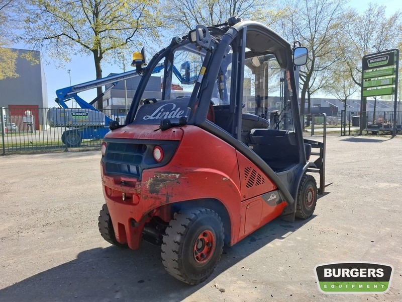 Linde H25T - Chariot élévateur à gaz: photos 3 Linde H25T - Chariot élévateur à gaz: photos 3