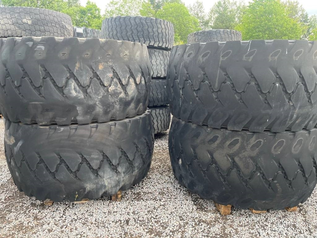 Bridgestone 775 /65 R29 Volvo L180 Wheels - Roue complète: photos 1 Bridgestone 775 /65 R29 Volvo L180 Wheels - Roue complète: photos 1
