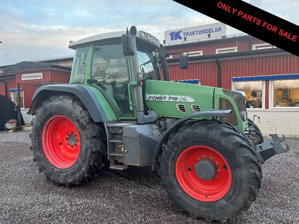 Fendt 716 Vario Dismantled. Only spare parts - Tracteur agricole: photos 1 Fendt 716 Vario Dismantled. Only spare parts - Tracteur agricole: photos 1