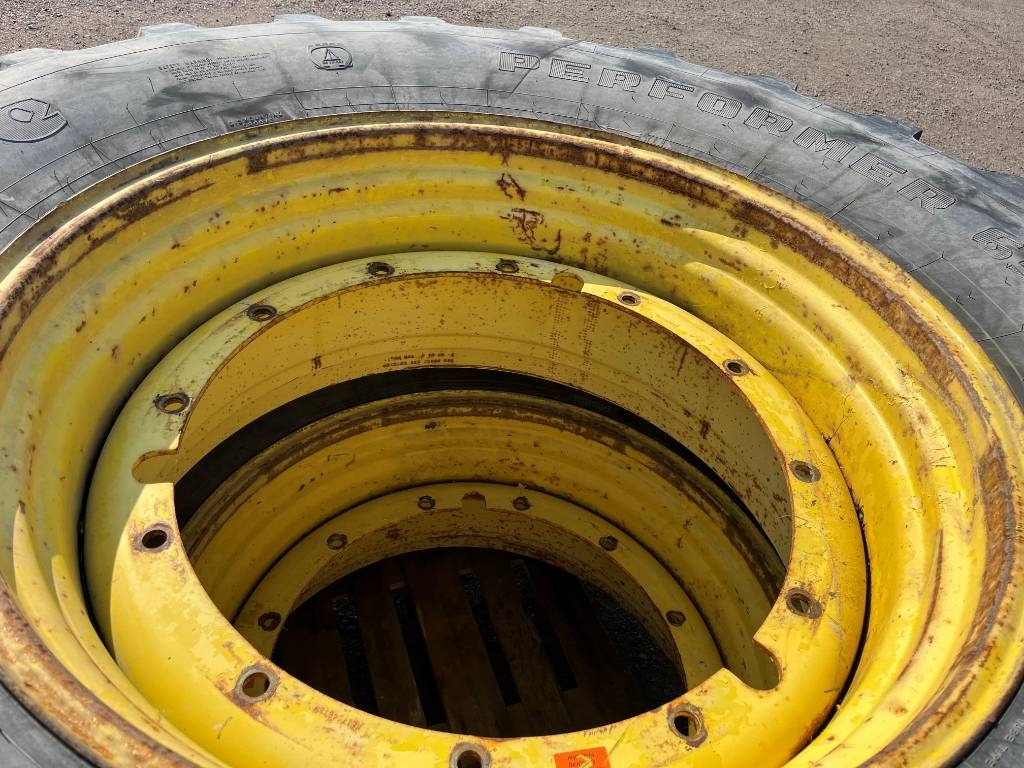 Firestone 650/65R42 till John Deere 7920 - Pneu pour Machine agricole: photos 3 Firestone 650/65R42 till John Deere 7920 - Pneu pour Machine agricole: photos 3