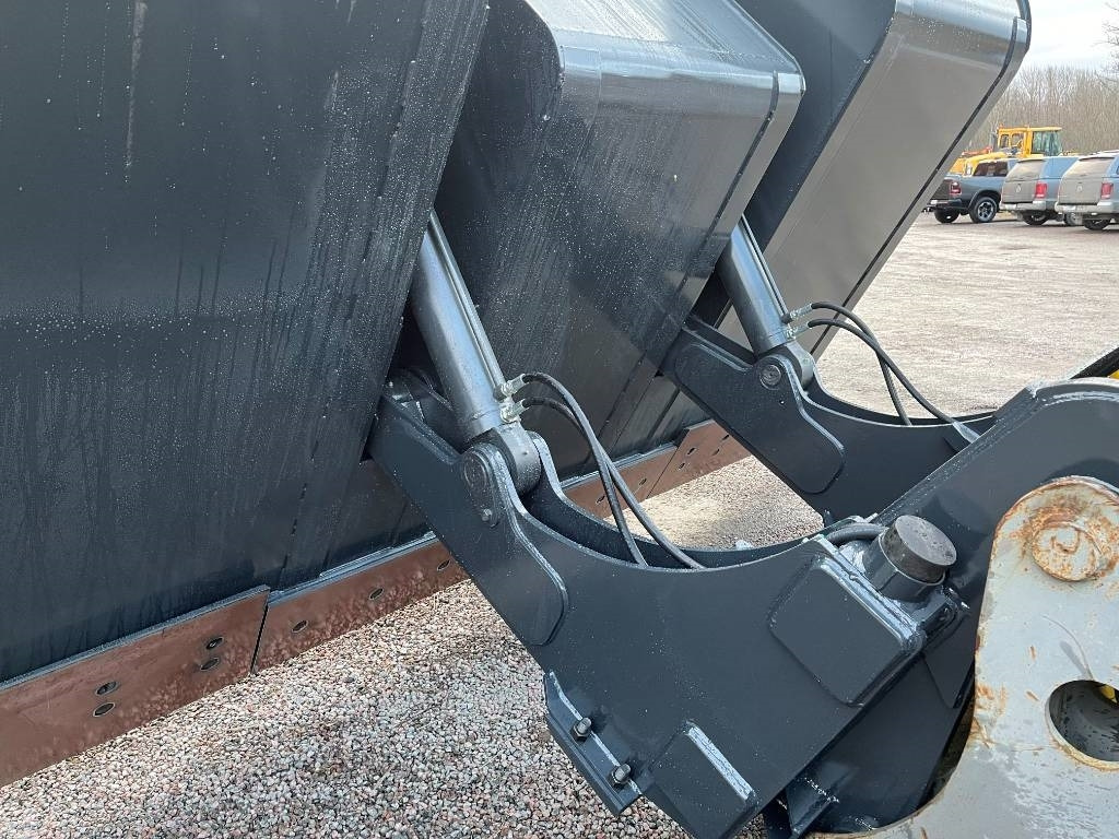 Godet pour Engins de chantier Högtippande skopa 15 m3 High tip bucket: photos 9 Godet pour Engins de chantier Högtippande skopa 15 m3 High tip bucket: photos 9