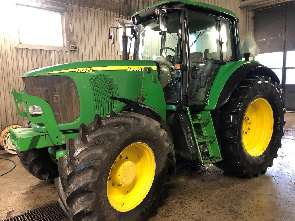 John Deere 6920 S Dismantled: only spare parts - Tracteur agricole: photos 2 John Deere 6920 S Dismantled: only spare parts - Tracteur agricole: photos 2