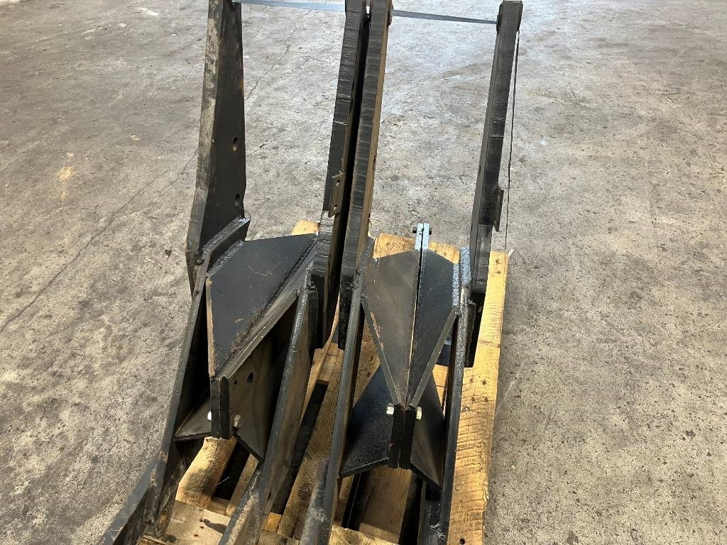 Lastarfäste Trima till Ursus Zetor - Chargeur frontal pour tracteur: photos 4 Lastarfäste Trima till Ursus Zetor - Chargeur frontal pour tracteur: photos 4