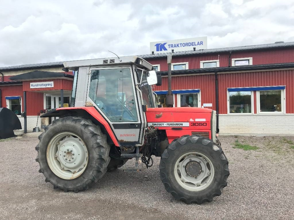 Massey Ferguson 3050 Dismantled: only spare parts - Tracteur agricole: photos 1 Massey Ferguson 3050 Dismantled: only spare parts - Tracteur agricole: photos 1