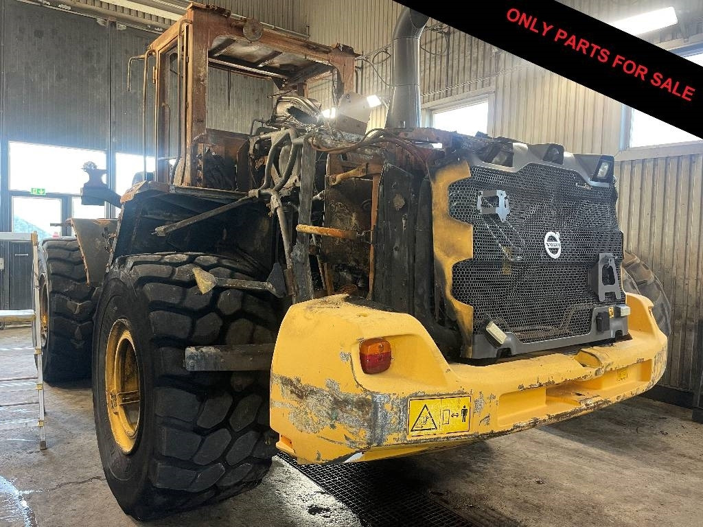 Volvo L 120 G Dismantled. Only spare parts - Chargeuse sur pneus: photos 2 Volvo L 120 G Dismantled. Only spare parts - Chargeuse sur pneus: photos 2