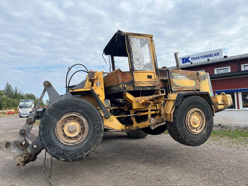 Volvo L90C Dismantled. Only spare parts - Chargeuse sur pneus: photos 2 Volvo L90C Dismantled. Only spare parts - Chargeuse sur pneus: photos 2