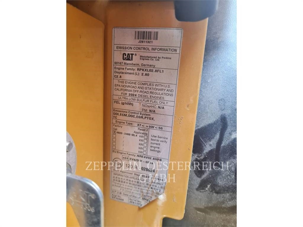 Chargeuse sur pneus CAT 906-14: photos 8