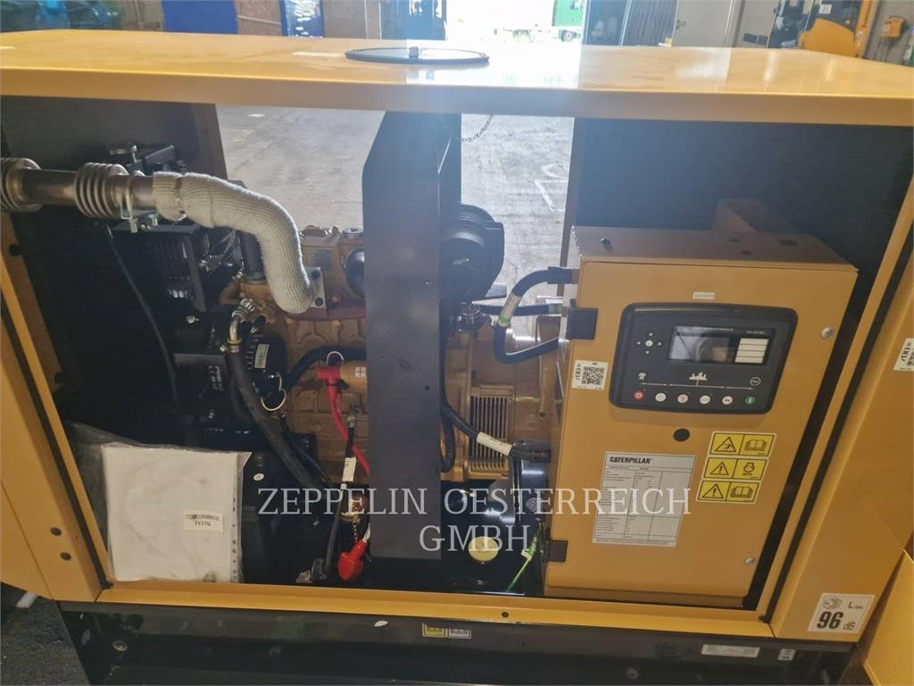 CAT DE13,5E3 B - Groupe électrogène: photos 2 CAT DE13,5E3 B - Groupe électrogène: photos 2
