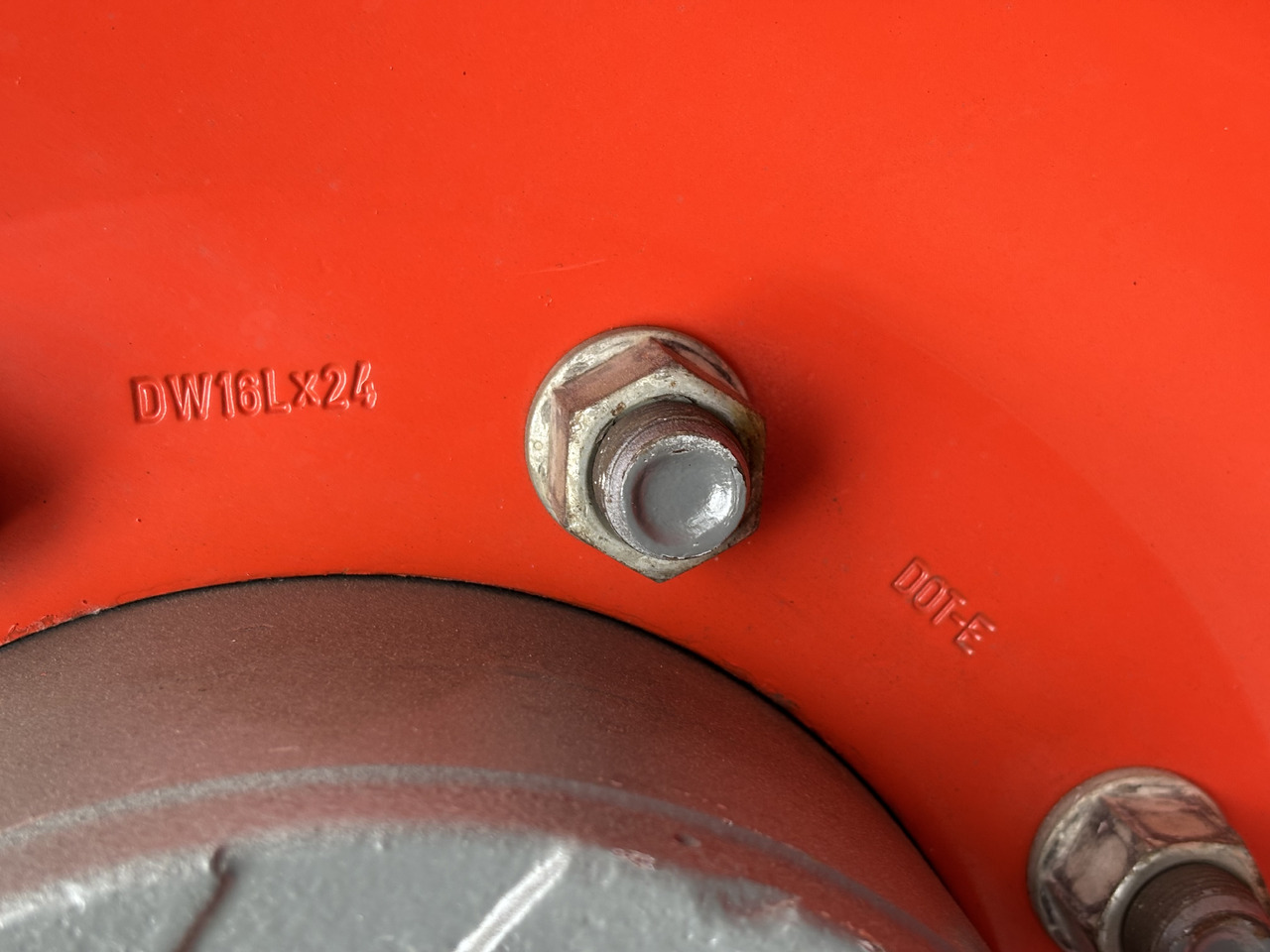 CLAAS Scorpion FELGA DW16Lx24 DW 16 L x 24 16x24 8 szpilek - Jante pour Machine agricole: photos 4 CLAAS Scorpion FELGA DW16Lx24 DW 16 L x 24 16x24 8 szpilek - Jante pour Machine agricole: photos 4