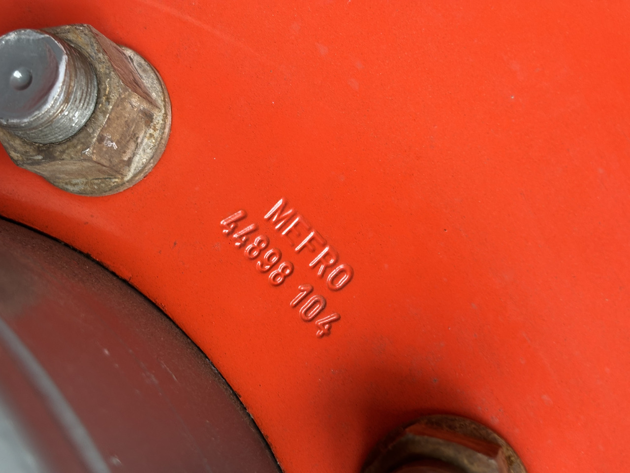 CLAAS Scorpion FELGA DW16Lx24 DW 16 L x 24 16x24 8 szpilek - Jante pour Machine agricole: photos 3 CLAAS Scorpion FELGA DW16Lx24 DW 16 L x 24 16x24 8 szpilek - Jante pour Machine agricole: photos 3