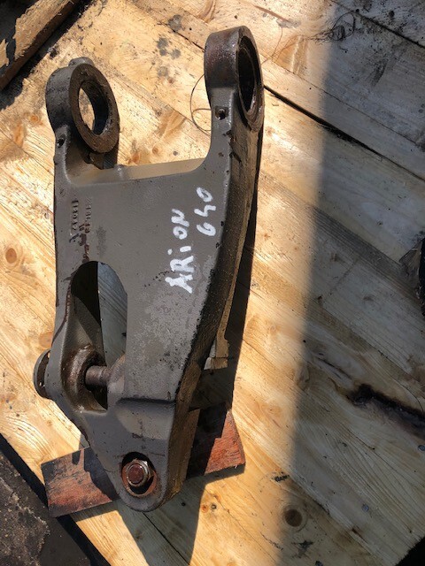 Claas Arion 0011641510 wachacz dolny lewy - Suspension pour Tracteur agricole: photos 1 Claas Arion 0011641510 wachacz dolny lewy - Suspension pour Tracteur agricole: photos 1