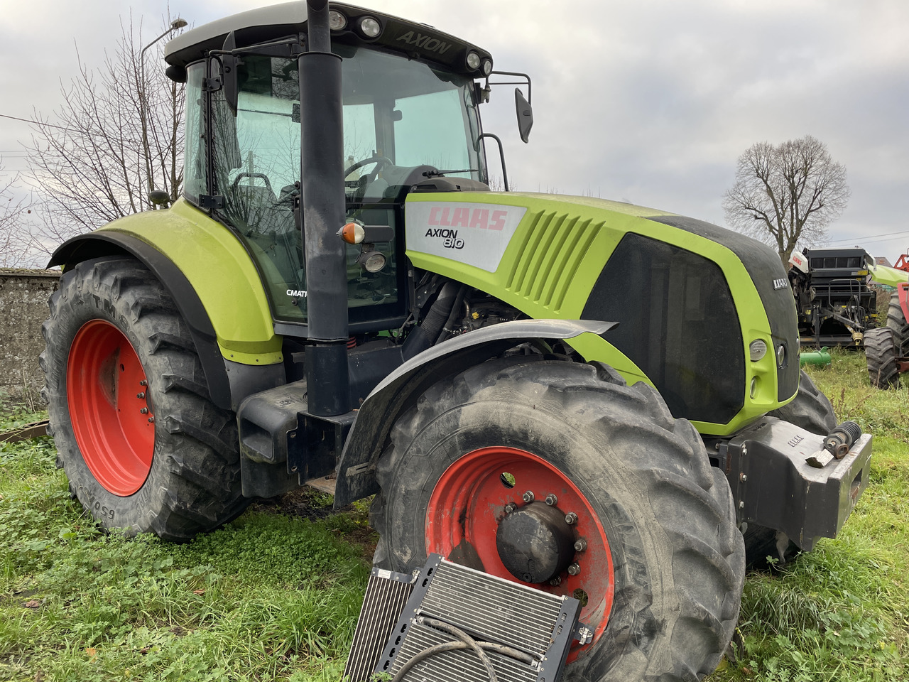 Claas Axion 810 - części - koło felga opona koła - Jante pour Machine agricole: photos 1 Claas Axion 810 - części - koło felga opona koła - Jante pour Machine agricole: photos 1