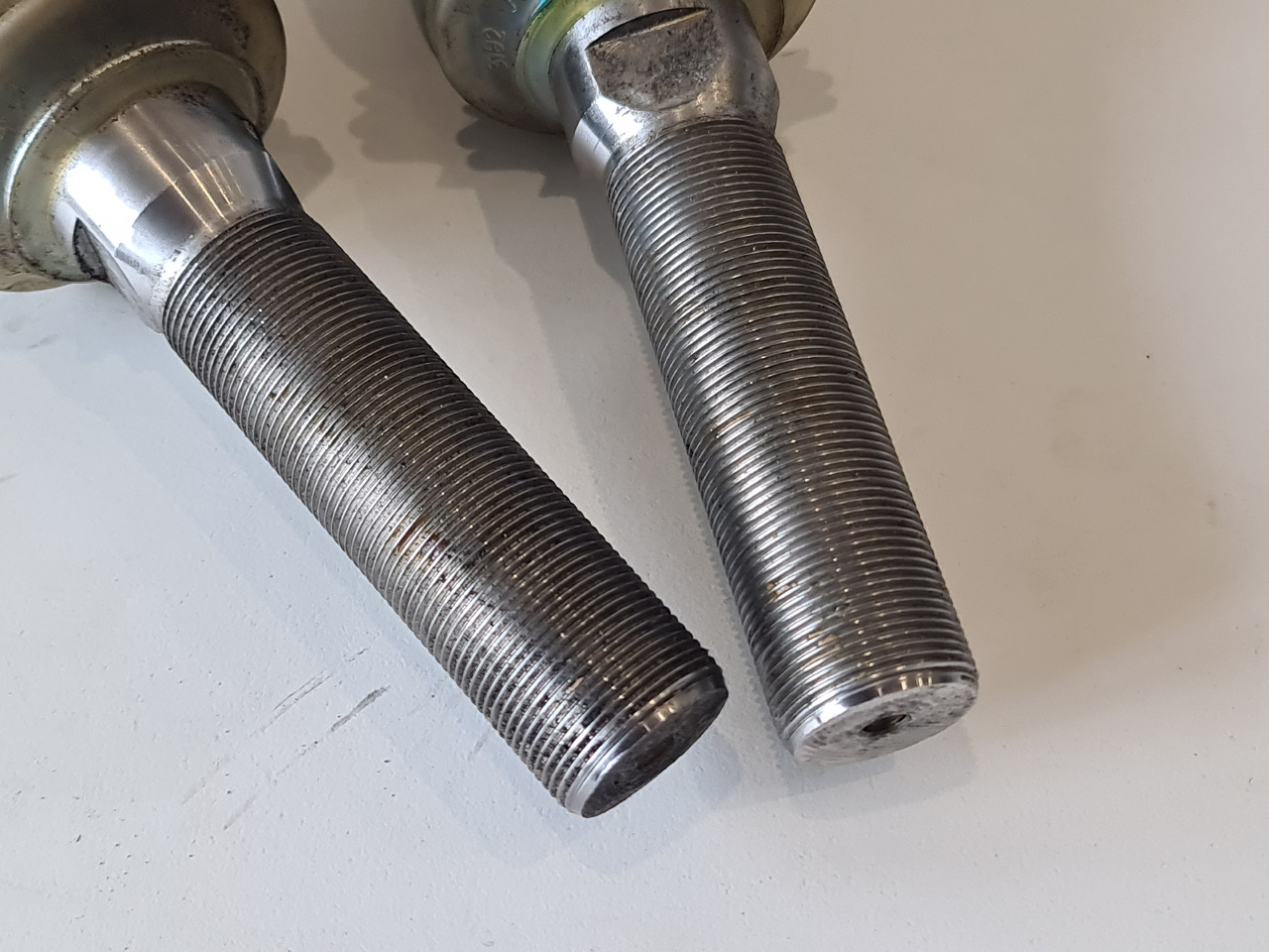 Claas Axion Przegub Kulkowy - Biellette de direction pour Machine agricole: photos 2 Claas Axion Przegub Kulkowy - Biellette de direction pour Machine agricole: photos 2