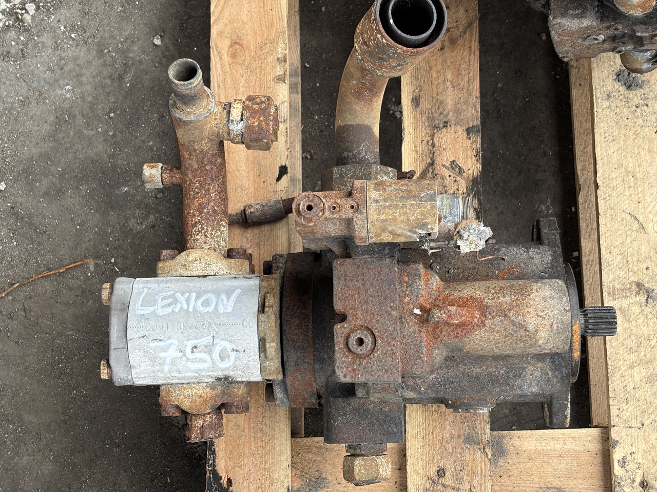 Claas Lexion 750 Danfos Bosch Rexroth Pompa Hydrauliczna KRR045DECD2NN KRR045 83024430 - Pompe hydraulique pour Machine agricole: photos 2 Claas Lexion 750 Danfos Bosch Rexroth Pompa Hydrauliczna KRR045DECD2NN KRR045 83024430 - Pompe hydraulique pour Machine agricole: photos 2