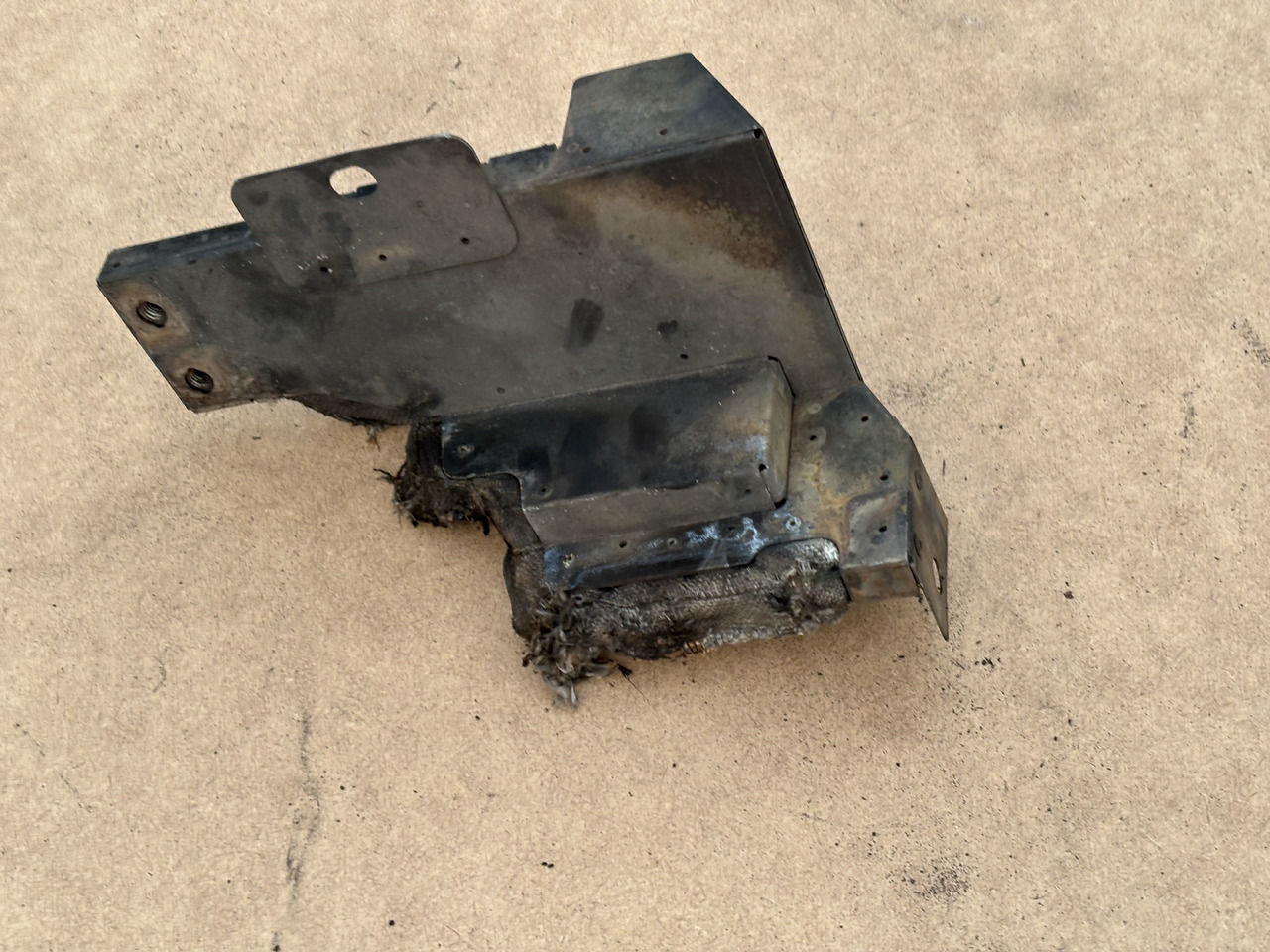 Claas Lexion 780 Blacha Obudowa Maska Osłona  00 0781 222 0   0007812220 - Capot pour Moissonneuse-batteuse: photos 1 Claas Lexion 780 Blacha Obudowa Maska Osłona  00 0781 222 0   0007812220 - Capot pour Moissonneuse-batteuse: photos 1