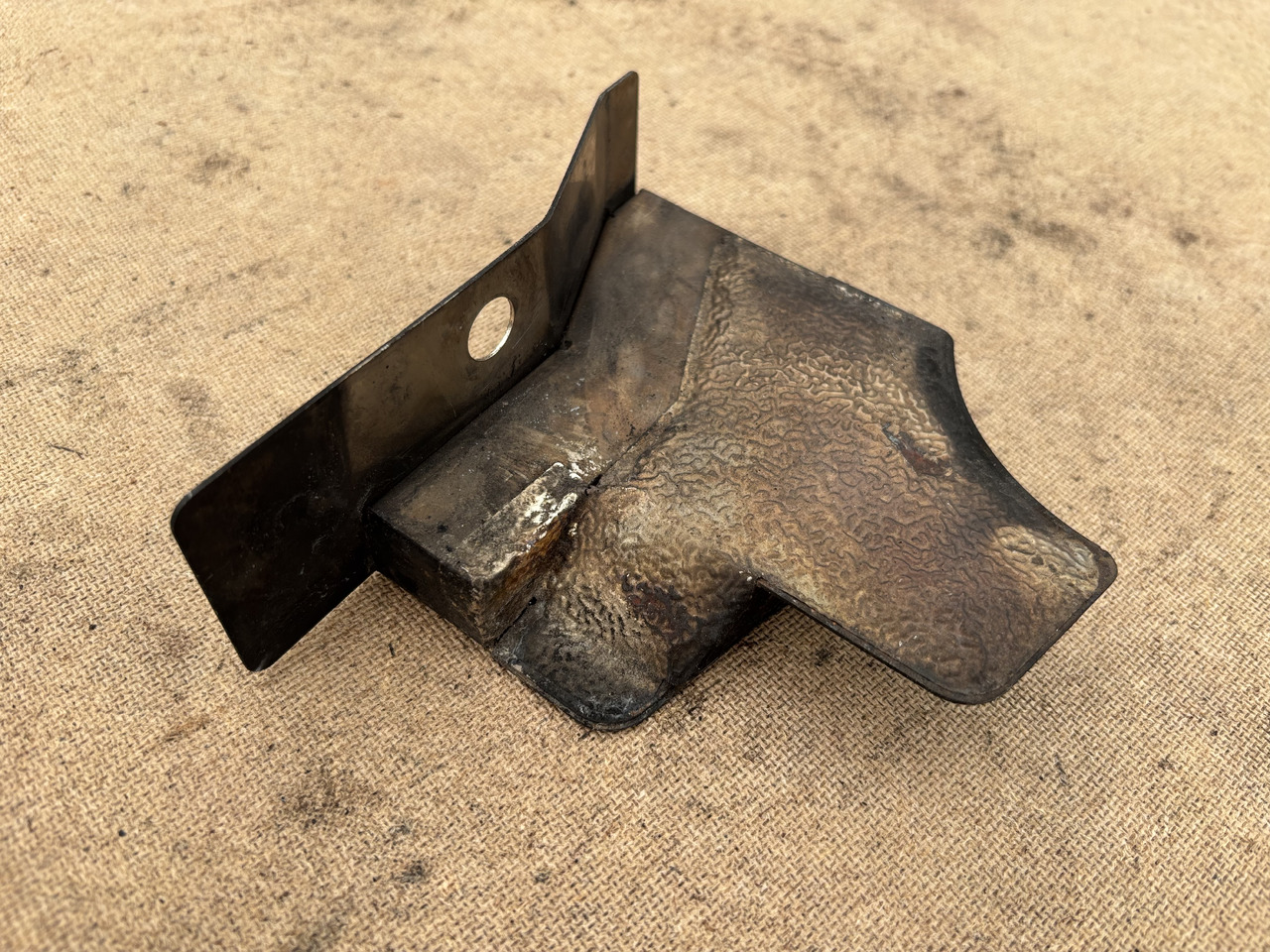 Claas Lexion 780 Obudowa Osłona Maska 00 0781 224 0    00 7812240 - Capot pour Moissonneuse-batteuse: photos 1 Claas Lexion 780 Obudowa Osłona Maska 00 0781 224 0    00 7812240 - Capot pour Moissonneuse-batteuse: photos 1