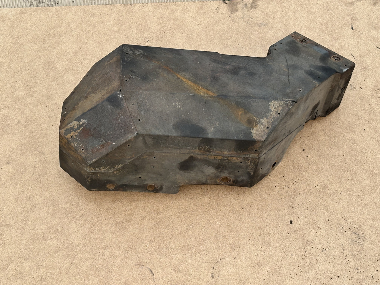 Claas Lexion 780 Osłona Obudowa Maska 00 0781 215 0   0007812150 - Capot pour Moissonneuse-batteuse: photos 1 Claas Lexion 780 Osłona Obudowa Maska 00 0781 215 0   0007812150 - Capot pour Moissonneuse-batteuse: photos 1