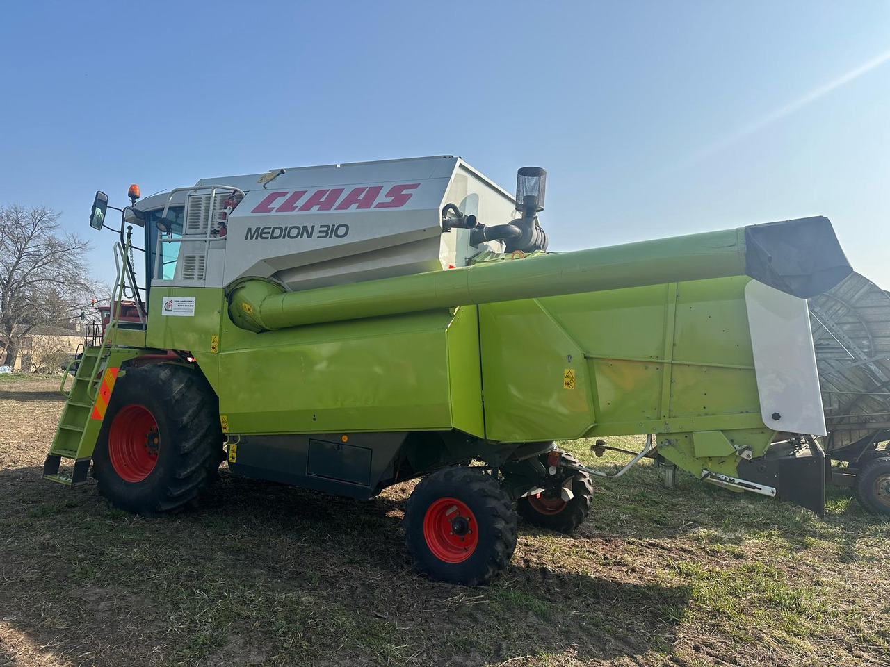 Moissonneuse-batteuse Claas Medion 310 z roku 2002.: photos 6
