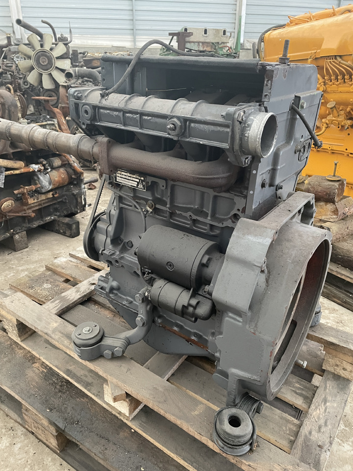 Deutz KHD F3l1011 - silnik kompletny - Moteur pour Machine agricole: photos 3 Deutz KHD F3l1011 - silnik kompletny - Moteur pour Machine agricole: photos 3