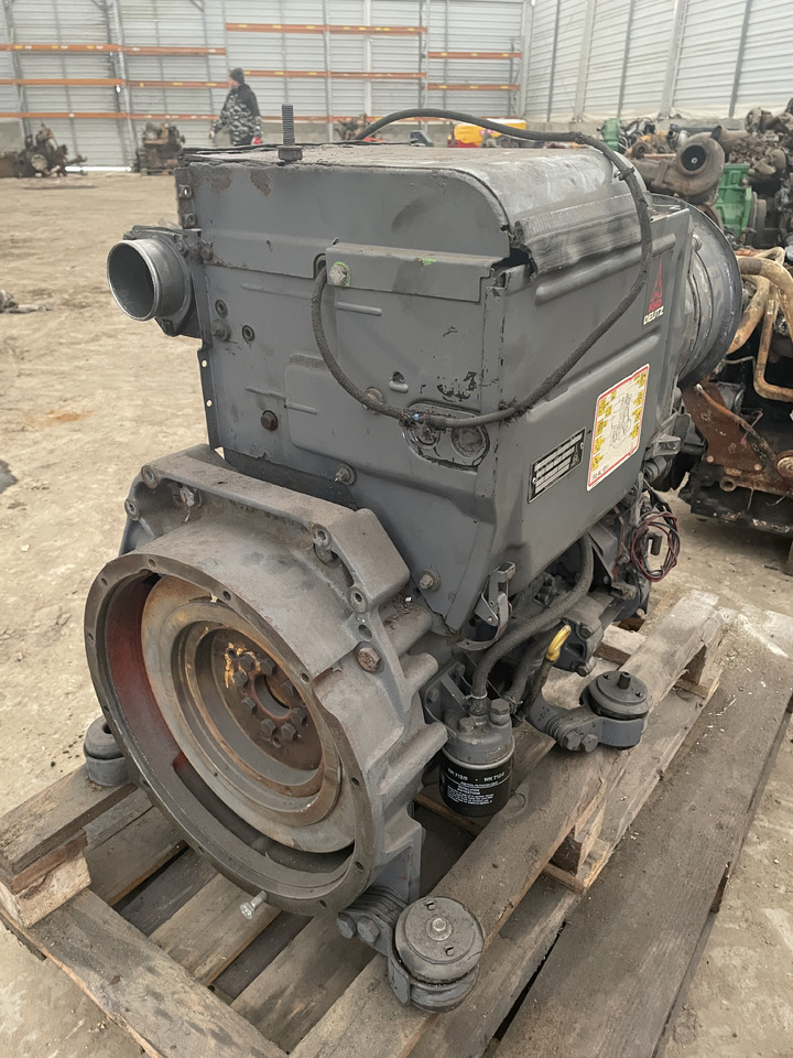 Deutz KHD F3l1011 - silnik kompletny - Moteur pour Machine agricole: photos 2 Deutz KHD F3l1011 - silnik kompletny - Moteur pour Machine agricole: photos 2