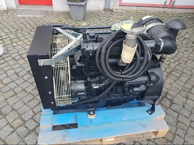 Deutz fahr F4M2011 - Nowy - Moteur pour Machine agricole: photos 3 Deutz fahr F4M2011 - Nowy - Moteur pour Machine agricole: photos 3