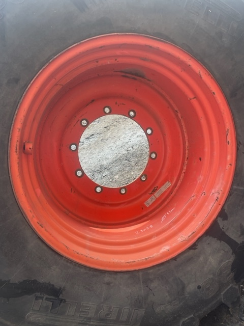 Felga claas xerion DW23x38 , Dw 23x38 - Jante pour Machine agricole: photos 1 Felga claas xerion DW23x38 , Dw 23x38 - Jante pour Machine agricole: photos 1