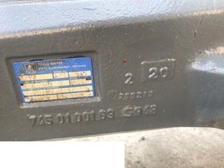 Fendt 716 -Oś Przednia TYP x711 ~ Fendt 7450100163 - Essieu avant pour Machine agricole: photos 1 Fendt 716 -Oś Przednia TYP x711 ~ Fendt 7450100163 - Essieu avant pour Machine agricole: photos 1