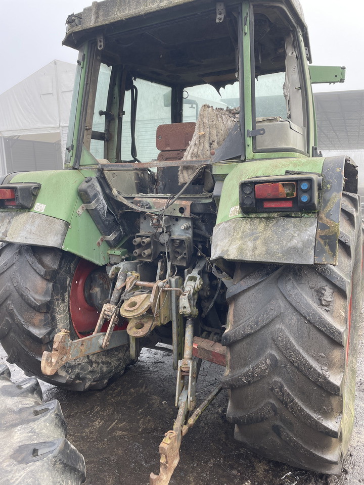 Fendt Farmer 309 - zwolnica zwrotnica półoś dyferencjał - Fusée d'essieu pour Machine agricole: photos 1 Fendt Farmer 309 - zwolnica zwrotnica półoś dyferencjał - Fusée d'essieu pour Machine agricole: photos 1