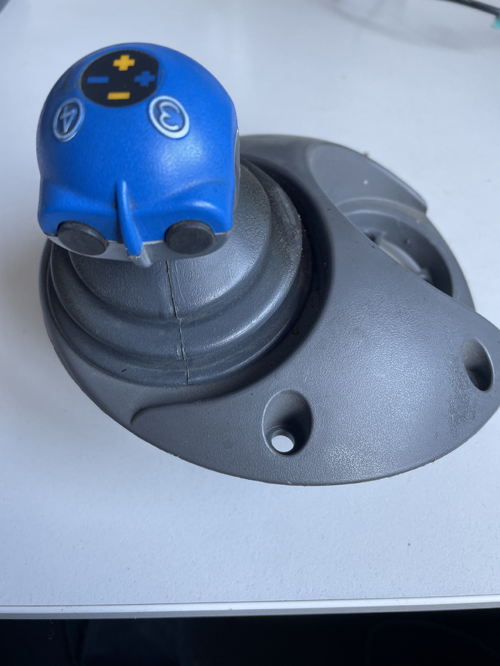 Fendt Vario - joystick kulka F931970160030 - Levier de vitesse pour Machine agricole: photos 1 Fendt Vario - joystick kulka F931970160030 - Levier de vitesse pour Machine agricole: photos 1
