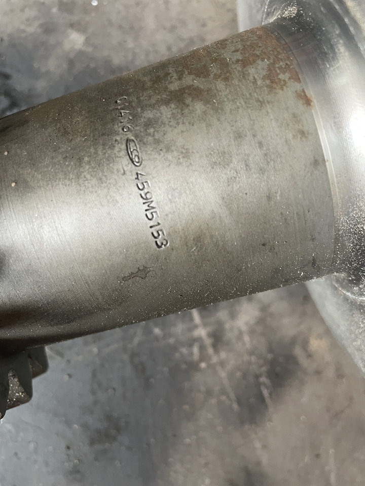 JCB 535 527 - wałek skrzyni biegów 459M5153 - Boîte de vitesse et pièces pour Matériel de manutention: photos 5 JCB 535 527 - wałek skrzyni biegów 459M5153 - Boîte de vitesse et pièces pour Matériel de manutention: photos 5