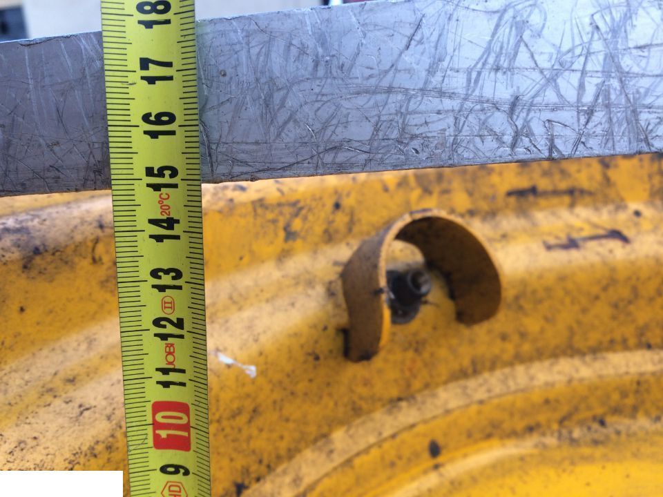 JCB Felga 13x20 - Jante pour Machine agricole: photos 5 JCB Felga 13x20 - Jante pour Machine agricole: photos 5