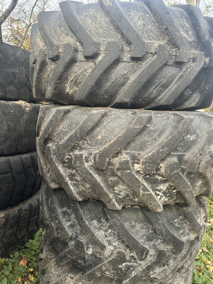 Jcb 531-70 541-70 koła + felgi koła kompletne - Jante pour Machine agricole: photos 3 Jcb 531-70 541-70 koła + felgi koła kompletne - Jante pour Machine agricole: photos 3