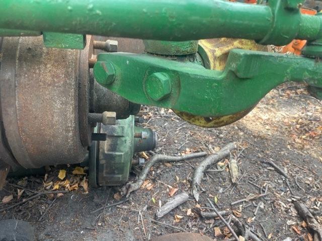 John Deere 1065 | 1075 - Zwrotnica | Piasta - Fusée d'essieu pour Machine agricole: photos 3 John Deere 1065 | 1075 - Zwrotnica | Piasta - Fusée d'essieu pour Machine agricole: photos 3
