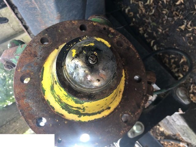 John Deere 2254 - Piasta Koła - Moyeu pour Machine agricole: photos 4 John Deere 2254 - Piasta Koła - Moyeu pour Machine agricole: photos 4