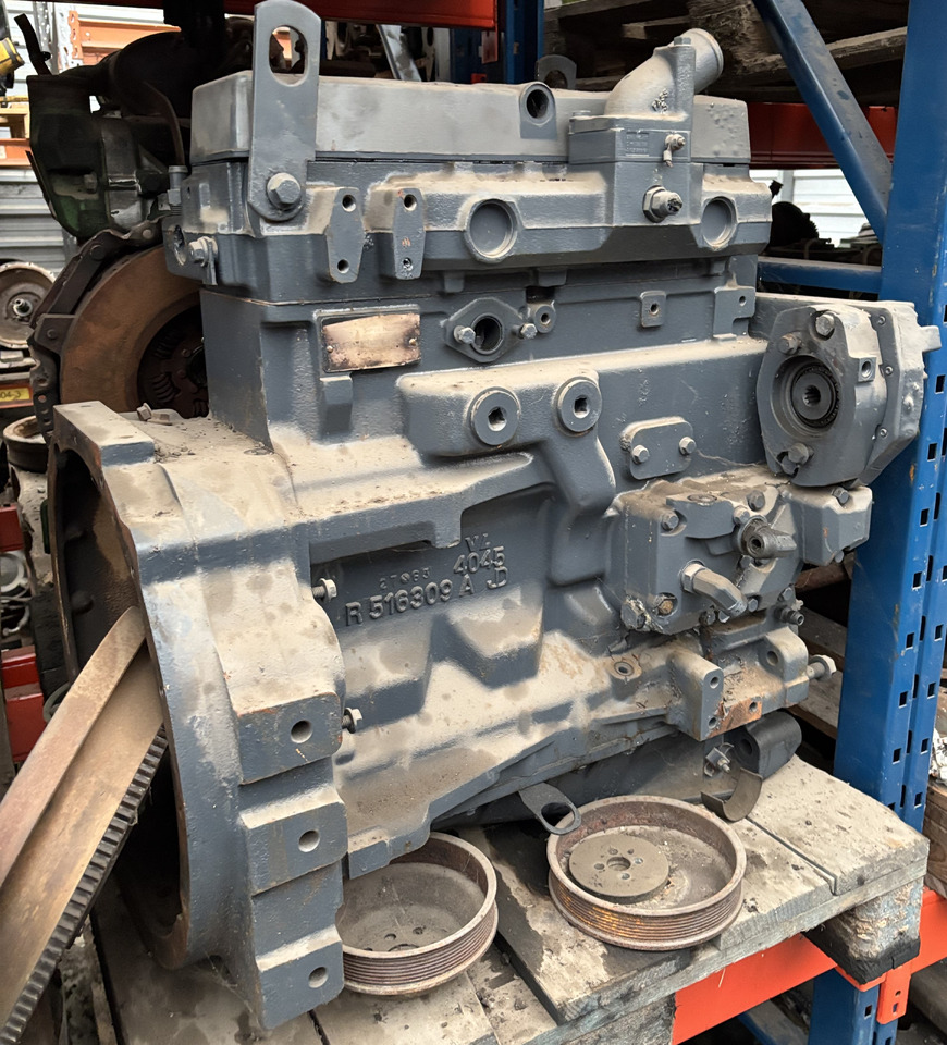 John Deere 4045TRT72 4045 TRT 72 Silnik CZĘŚCI R516309 - Moteur et pièces pour Machine agricole: photos 1 John Deere 4045TRT72 4045 TRT 72 Silnik CZĘŚCI R516309 - Moteur et pièces pour Machine agricole: photos 1