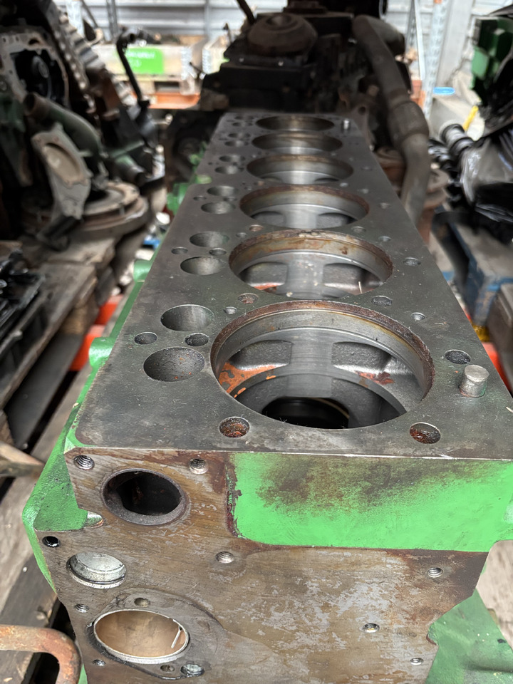 John Deere 6068HL504 Blok Silnika DZ104575 - Bloc-cylindres pour Machine agricole: photos 3 John Deere 6068HL504 Blok Silnika DZ104575 - Bloc-cylindres pour Machine agricole: photos 3