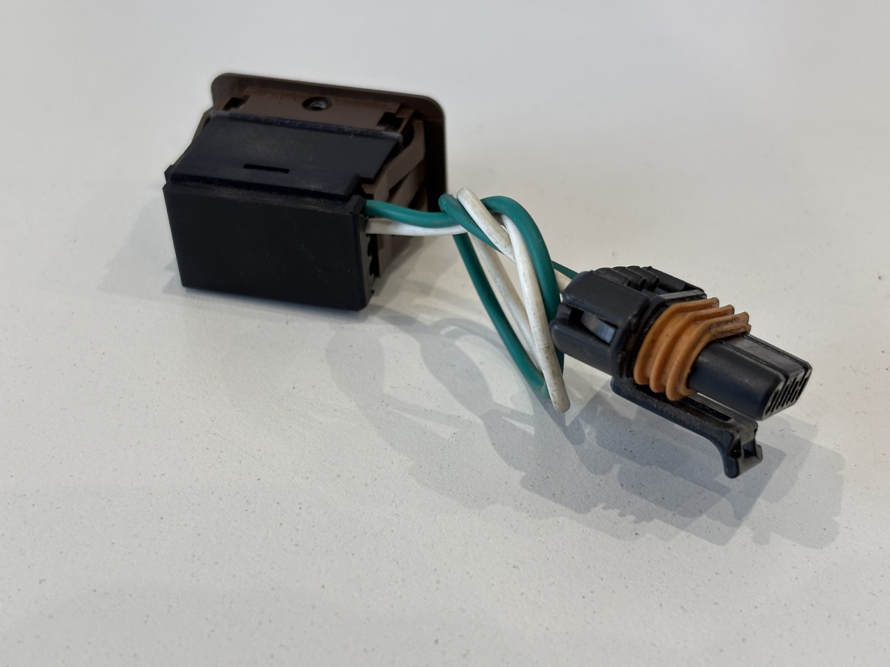 John Deere 6110 6210 Przełącznik Przycisk Włącznik AL151416 - Système électrique pour Machine agricole: photos 2 John Deere 6110 6210 Przełącznik Przycisk Włącznik AL151416 - Système électrique pour Machine agricole: photos 2