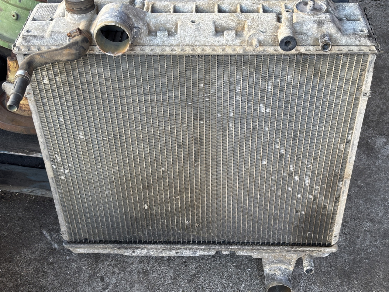 John Deere 6430 Chłodnica AL209032 - Radiateur pour Machine agricole: photos 4 John Deere 6430 Chłodnica AL209032 - Radiateur pour Machine agricole: photos 4
