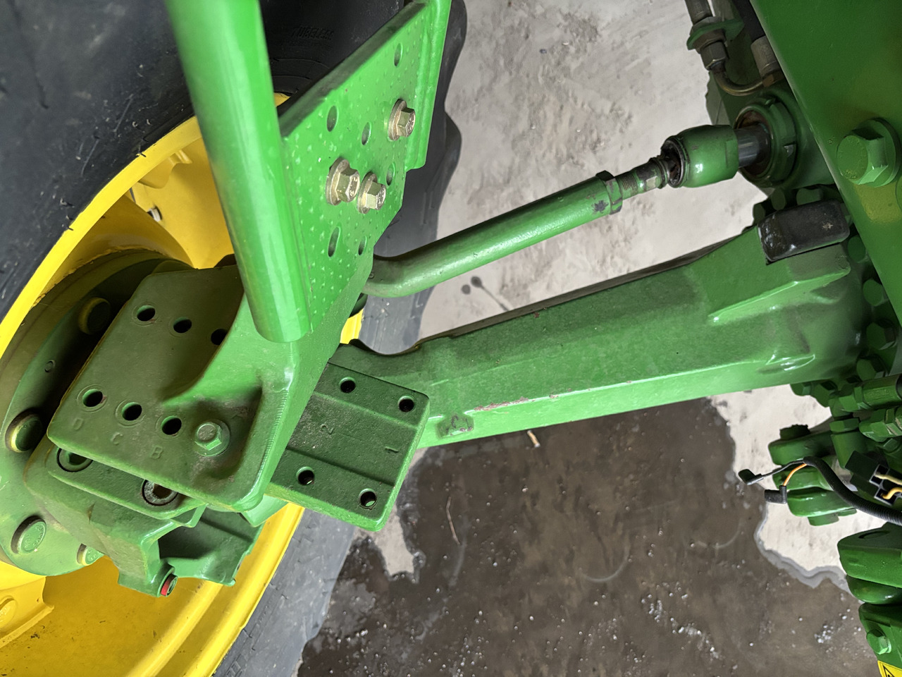 John Deere 6510, 6610 Most Obudowa Wału Przednia Prawa AL116583 - Essieu avant pour Machine agricole: photos 1 John Deere 6510, 6610 Most Obudowa Wału Przednia Prawa AL116583 - Essieu avant pour Machine agricole: photos 1