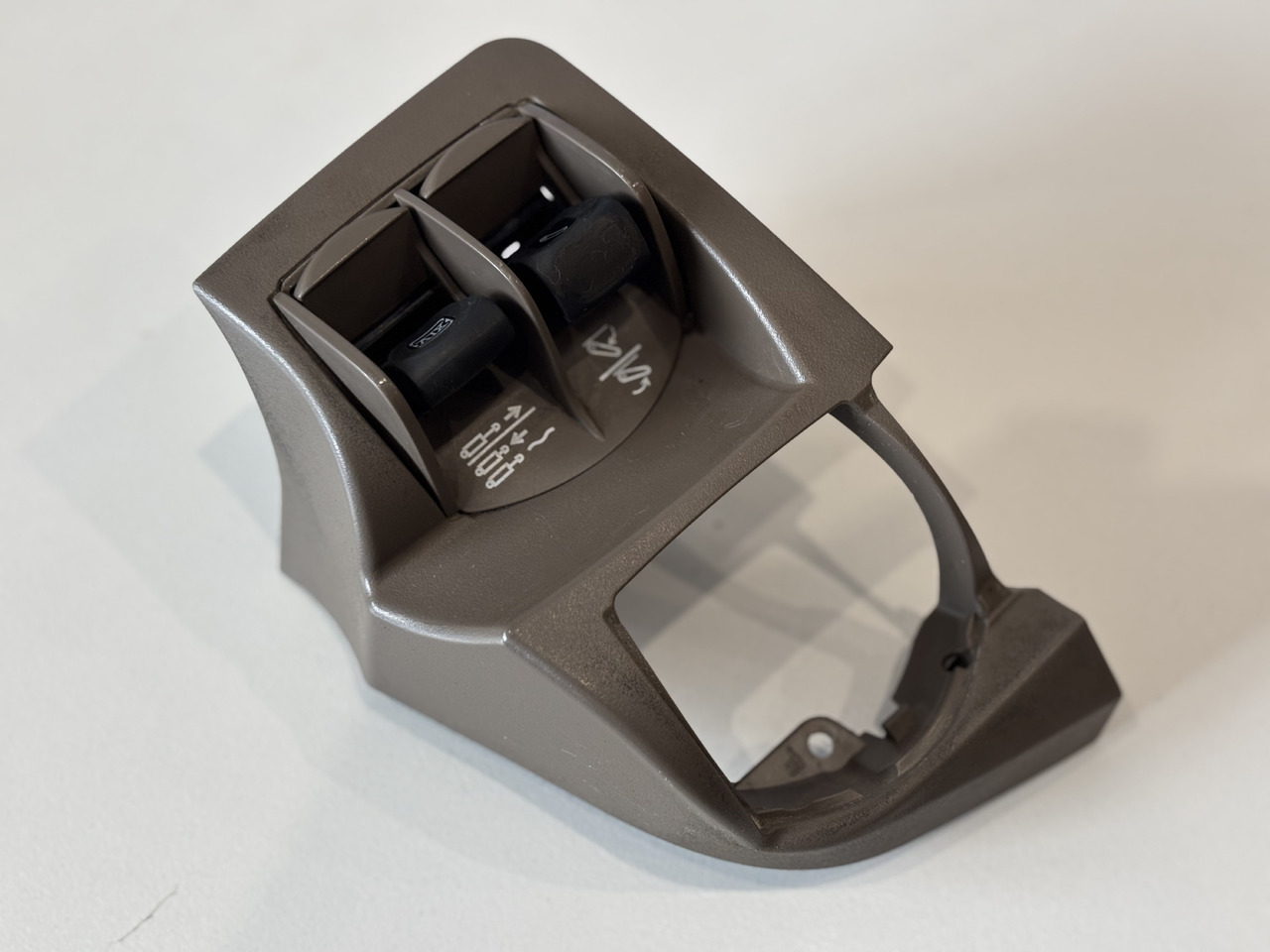 John Deere 6R 6xxx Przycisk Sterownik Kontroler Podnośnika SCV RE588398 - Système électrique pour Machine agricole: photos 1 John Deere 6R 6xxx Przycisk Sterownik Kontroler Podnośnika SCV RE588398 - Système électrique pour Machine agricole: photos 1