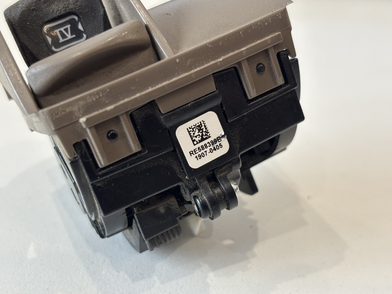 John Deere 6R 7M 6xxx 7xxx 8xxx 9xxx Lewy Moduł Sterujący Przełącznik RE588399 - Système électrique pour Machine agricole: photos 3 John Deere 6R 7M 6xxx 7xxx 8xxx 9xxx Lewy Moduł Sterujący Przełącznik RE588399 - Système électrique pour Machine agricole: photos 3