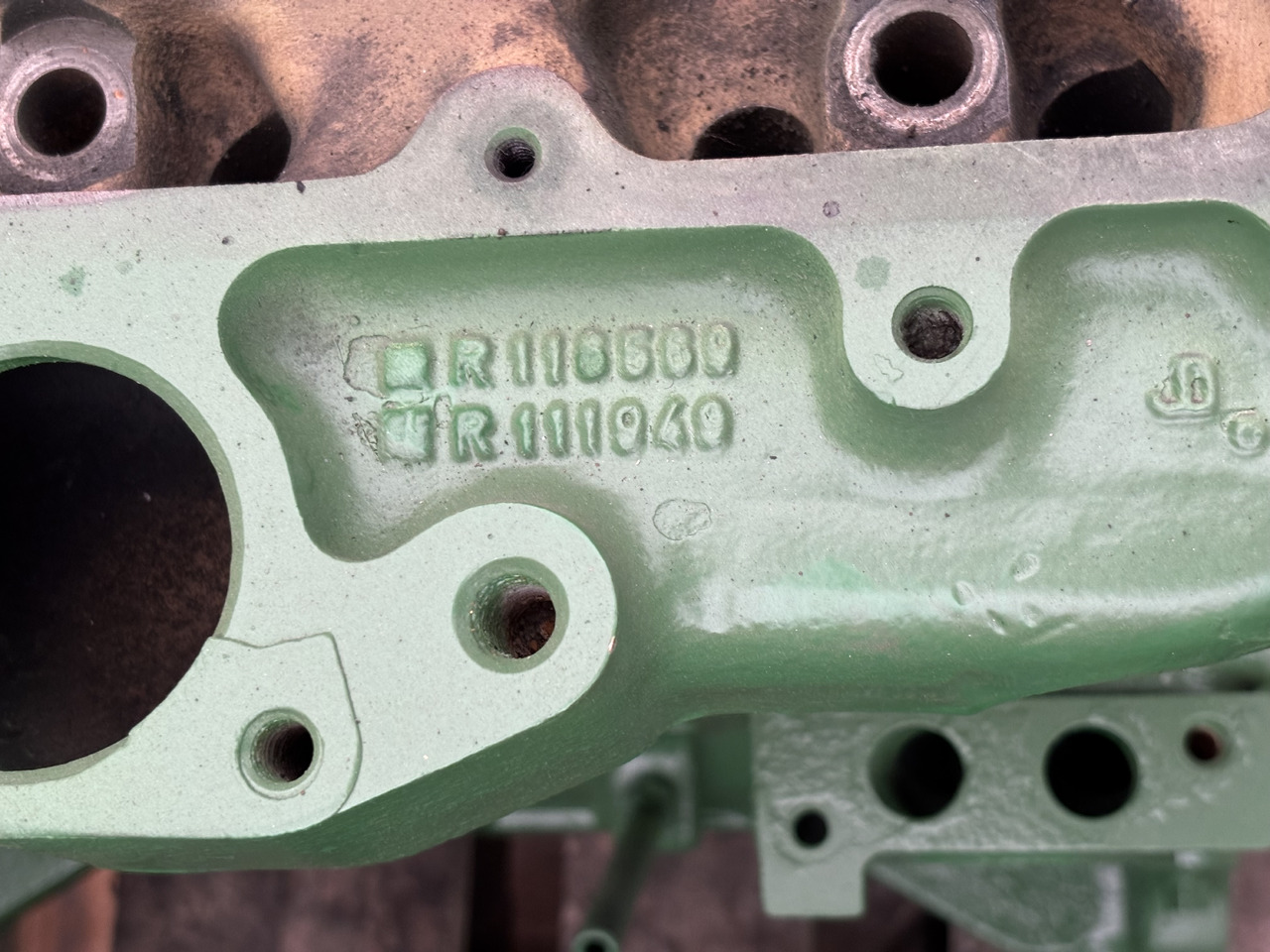 John Deere R121868 4039TL-006 4039TL 006 Blok Silnika R116569 R111949 Cylinder - Bloc-cylindres pour Machine agricole: photos 1 John Deere R121868 4039TL-006 4039TL 006 Blok Silnika R116569 R111949 Cylinder - Bloc-cylindres pour Machine agricole: photos 1