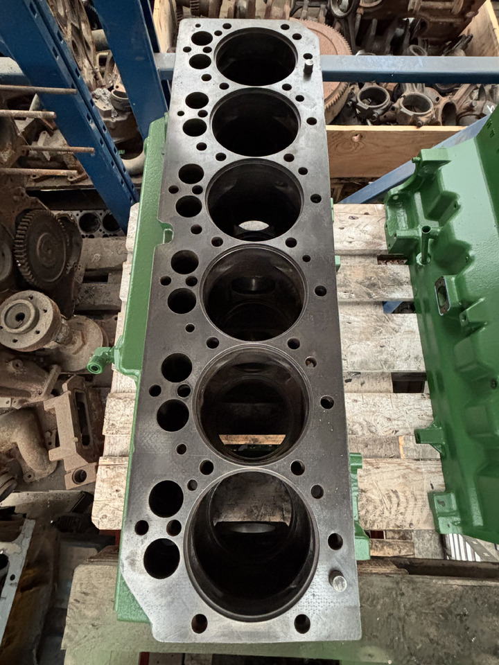 John Deere R504850 Blok Silnika - Bloc-cylindres pour Machine agricole: photos 4 John Deere R504850 Blok Silnika - Bloc-cylindres pour Machine agricole: photos 4