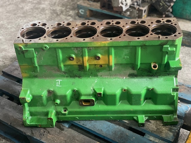 John deere R504850 C blok cylindrów - Bloc-cylindres pour Machine agricole: photos 3 John deere R504850 C blok cylindrów - Bloc-cylindres pour Machine agricole: photos 3